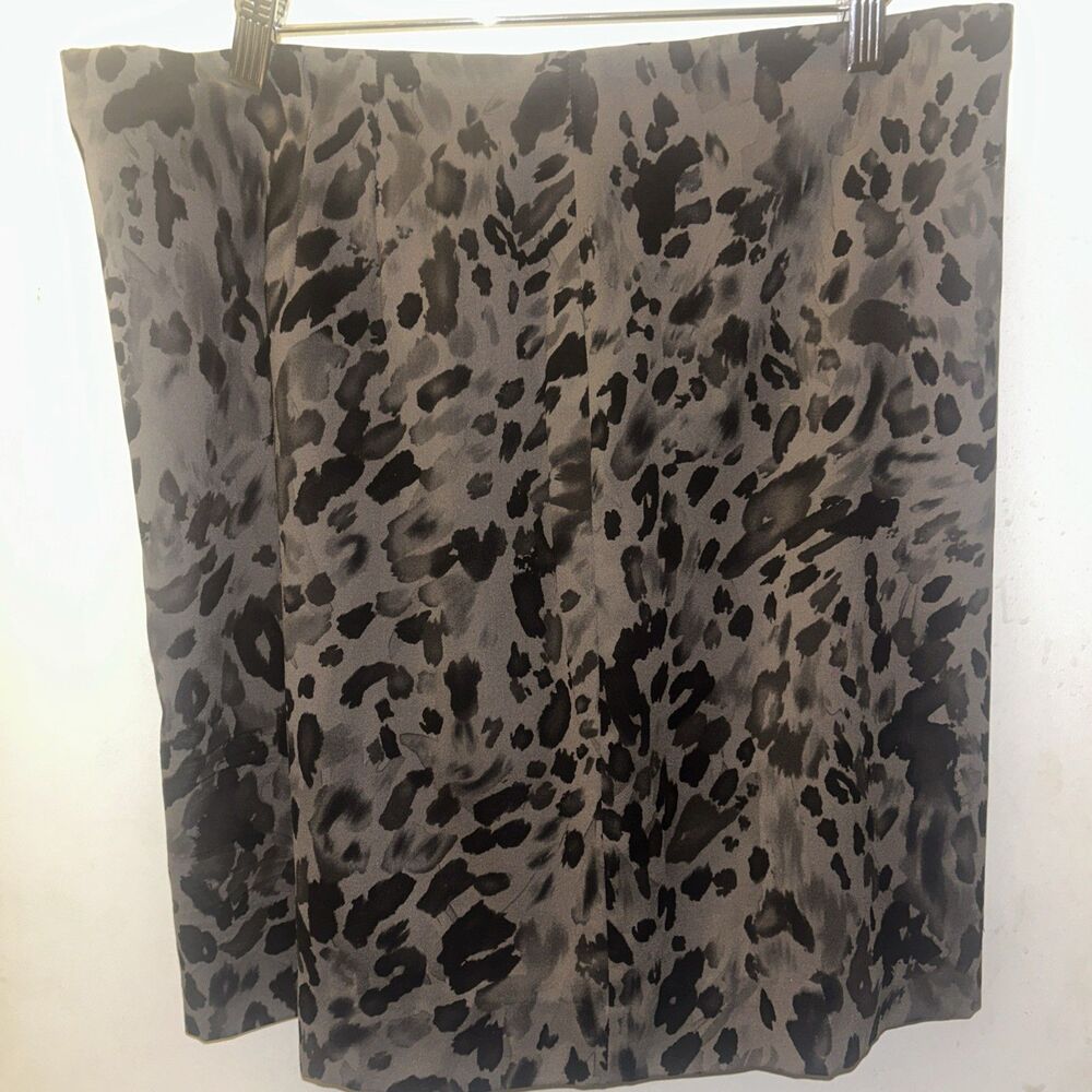 Ann Taylor Silk Skirt Sz 10 Gray Taupe Cheetah Animal Print Classic Edgy Chic